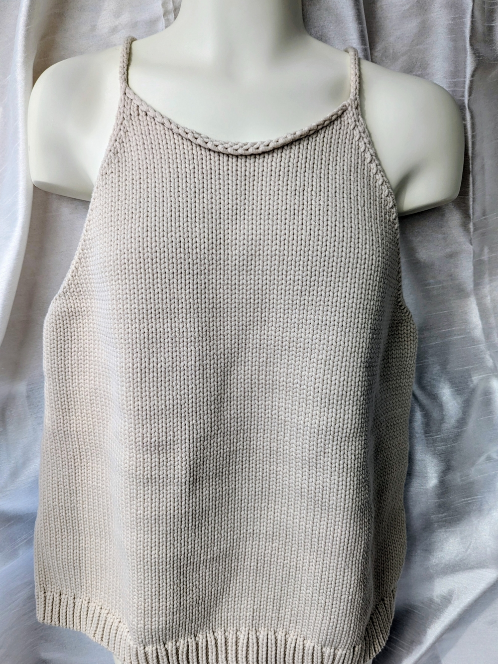 Set Of Banana Republic Chunky Knit Halter Sweater Tanks XL – Set of 2 - Picture 3 of 12